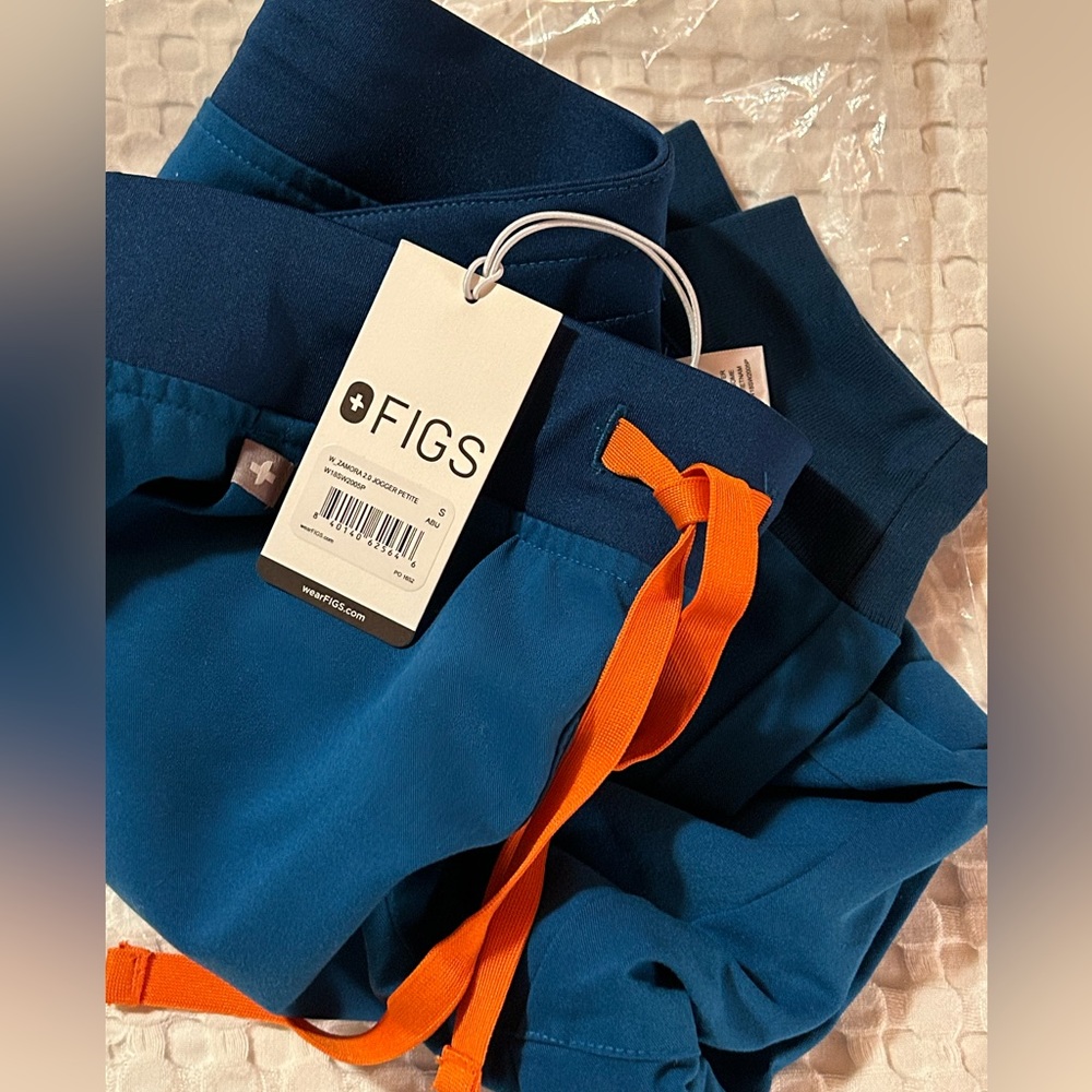 NWT FIGS Scrubs SP Jogger